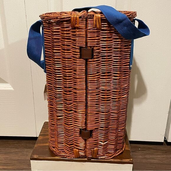NWT Grey Goose Wicker Wine Bottle and Glass Picnic Carrier Blue Fabric Strap - Picture 11 of 13